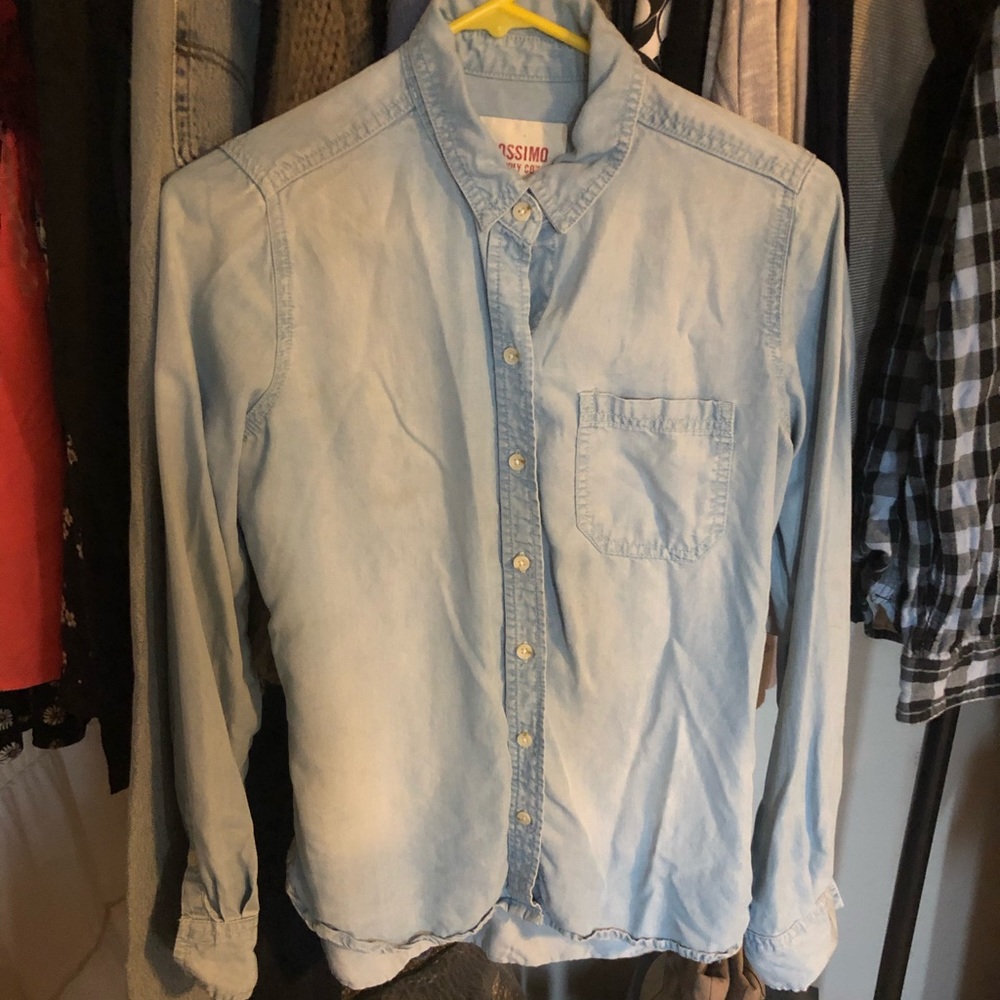 Light denim shirt - brand new!